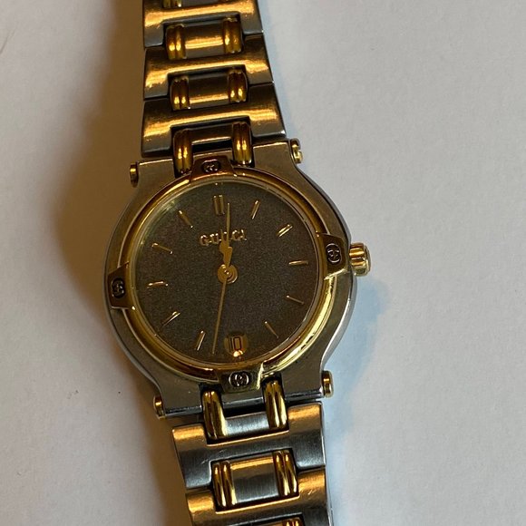 Gucci Watch - Picture 1 of 1